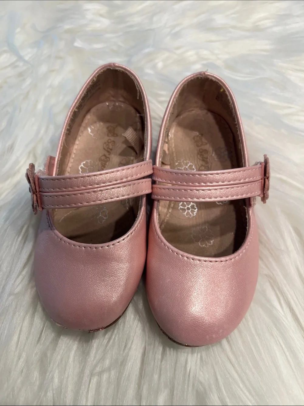 5/$35 Used Classic Girls Shimmer Pink Mary Jane Dress Shoes size 7M